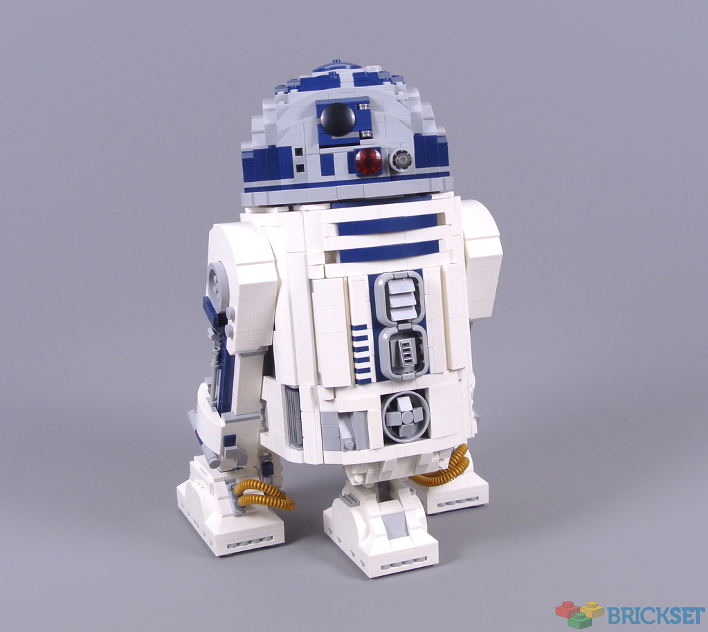 LEGO Star Wars 75308 R2-D2 isn't an Ultimate Collector Series set