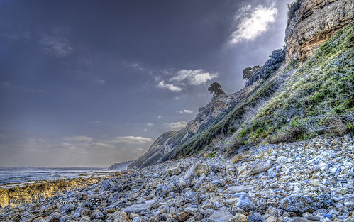 beach rocks pacificocean rockyshore bluffcove palosverdesestates palosverdespeninsulacalifornia drainpipetrail