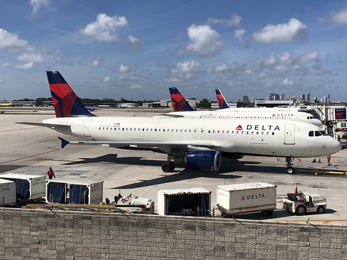 Delta A320 at FLL | by BOSSHEP