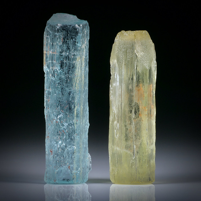 Aquamarin und Goldberyll Kristalle 75.36ct.  Ca.40x11x9.5mm und 37x11x11mm