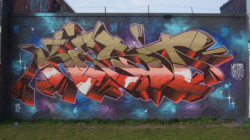 One building, one idea! ( 1009th picture of the same building ) Graffiti, Street Art - OLDENBURG | by Plumper Quatsch