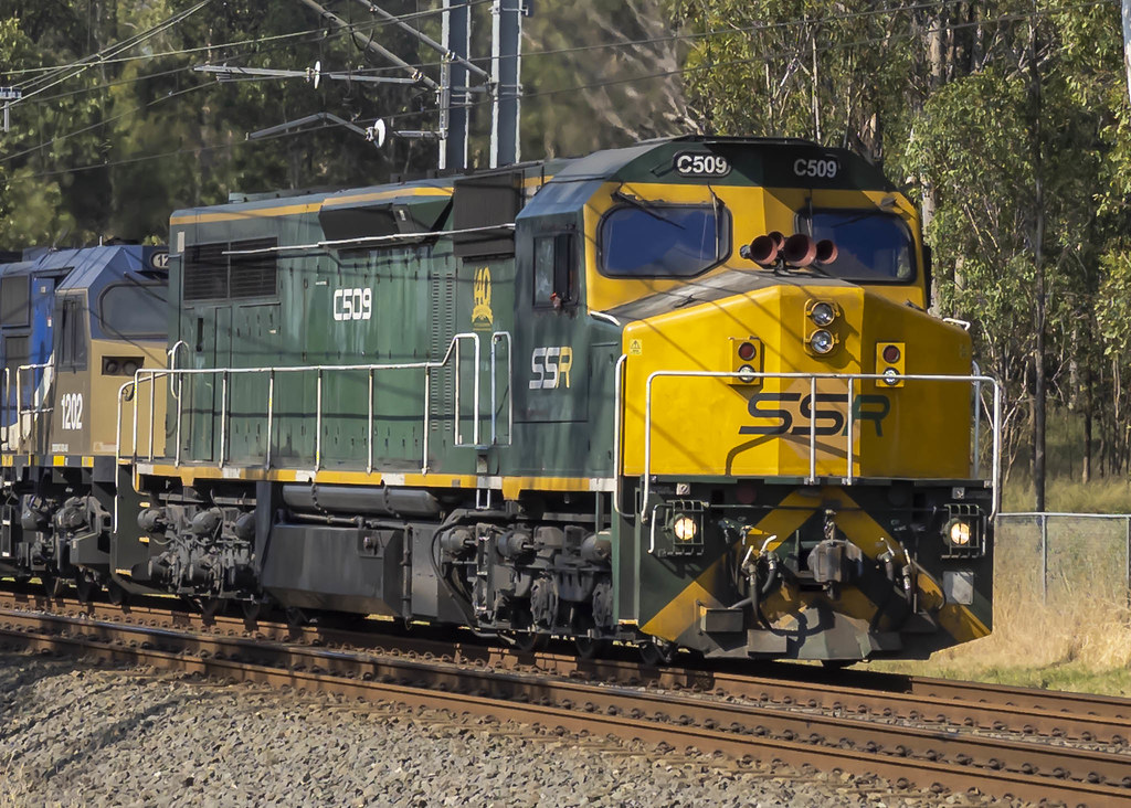Locomotives C509 leading 4847N