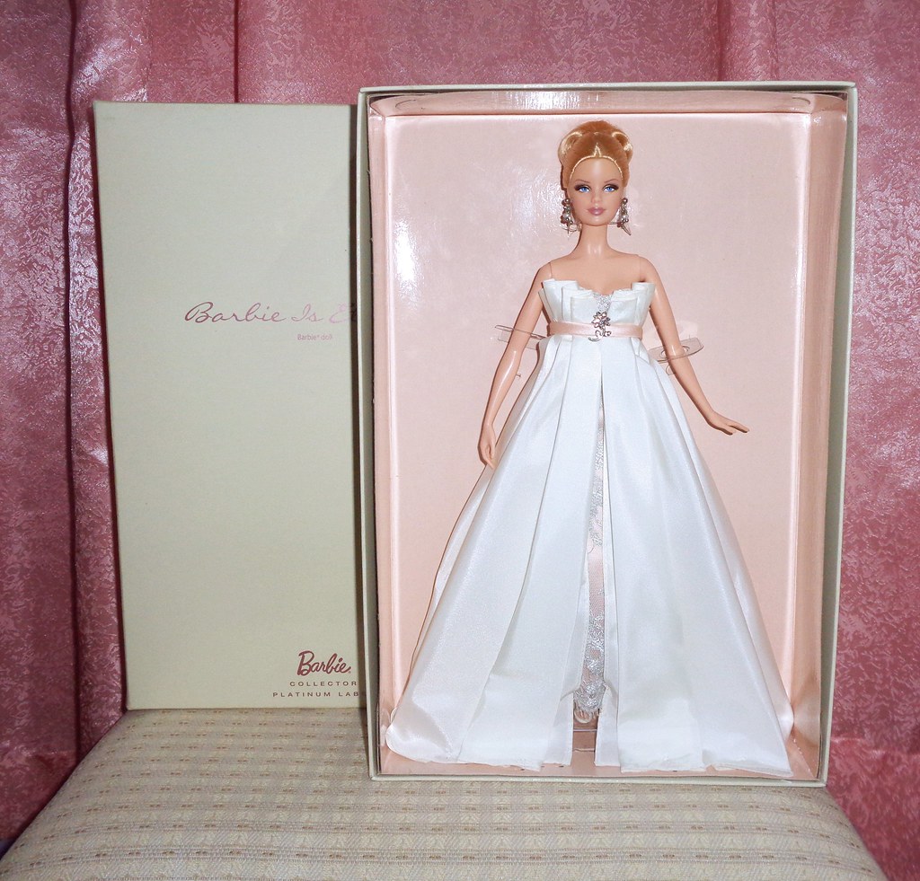 2012 Barbie is Eternal Doll (1)