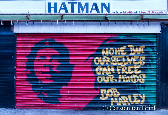 London street art - Bob and Che