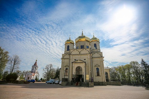 29 апреля 2021, В Великий Четверг митрополит Кирилл совершил Литургию в Казанском кафедральном соборе