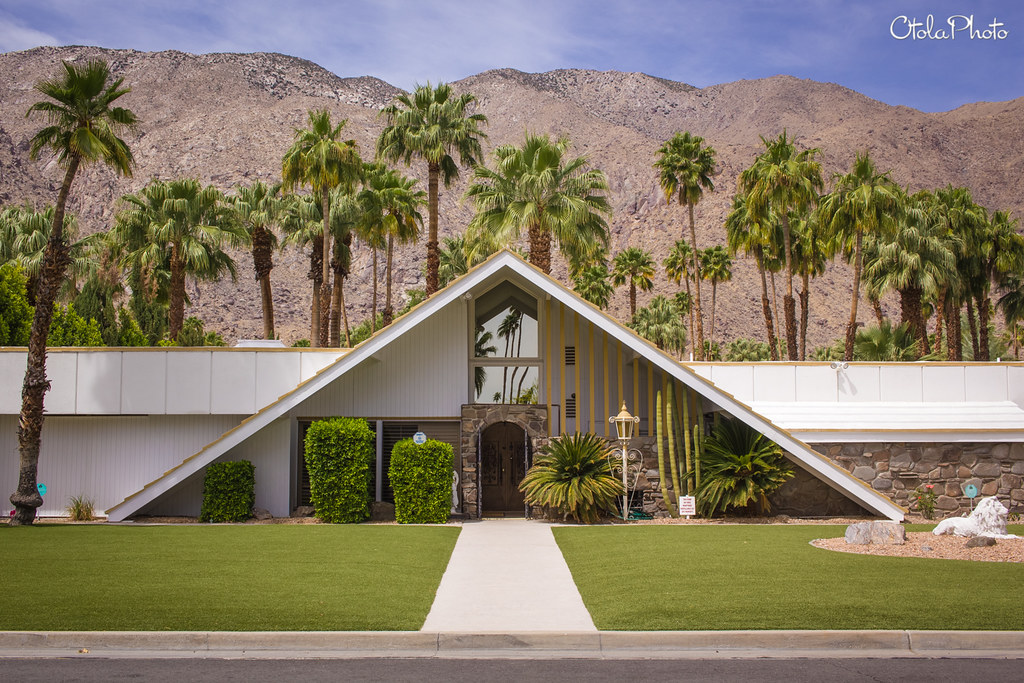 A-frame house | Vista Las Palmas; Palm Springs, CA | Otola Photography ...