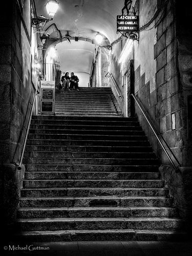 madrid night stairs blackwhite spain couple nightshot meeting stairway urban bw monochrome hmm monochromemonday
