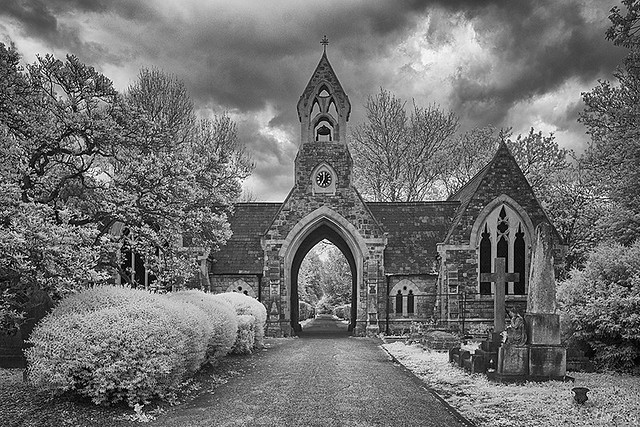 SOUTH EALING CEMETERY 4