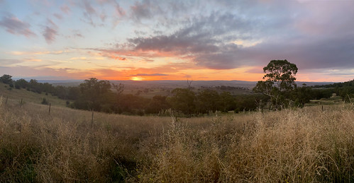 Sunset at Mt Panorama, Bathurst | by joyceandjessie
