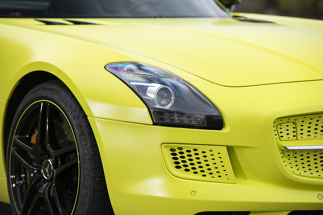 2013-Mercedes-Benz-SLS-AMG-Coupe-Electric-Drive-_30