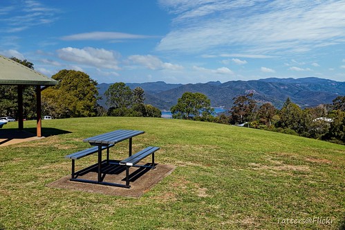 australia qld lookout viewpoint view beechmont covidescape seat picnic table skyreplacement dxo bench