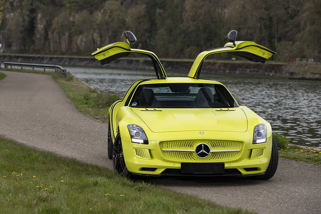 2013-Mercedes-Benz-SLS-AMG-Coupe-Electric-Drive-_66