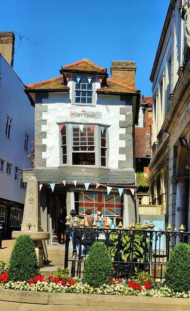 7. Jersey Pearl, (also known as crooked house) Windsor.
