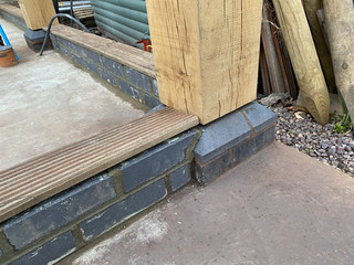 Dwarf wall detail - 3