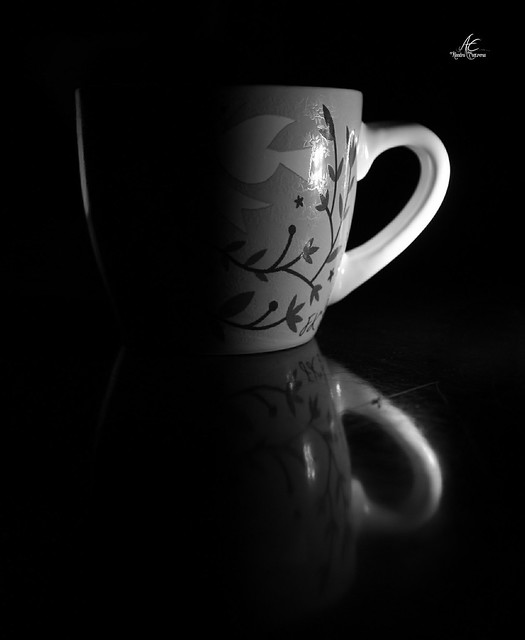 Cup black and white
