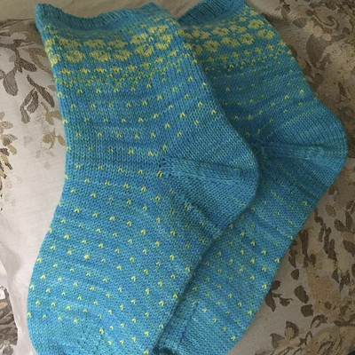 Rosemary (@coolknitsbyrose) also finished her Midwinter Socks (Version 3)! by Summer Lee!