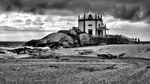 arcozelo geo:lat=4106835732 geo:lon=865766773 geotagged miramar porto portugal prt ocean chapel oporto exterior blue portuguese water outside religion structure waves christian sand christianity rock seascape atlantic da edifice famous old sunset dusk horizontal lord panoramic photography place silhouette sunrise twilight dawn religious worship clouds daylight light seaside shoreline staircase urban architectural europa hexagonal historic historical monument