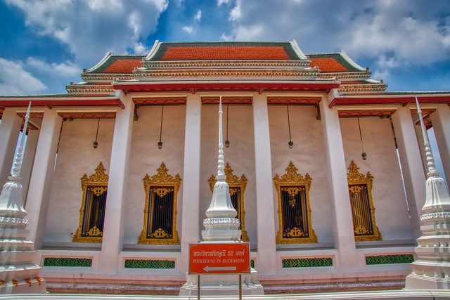 Wat Thepthidaram Worawihan on Rattanakosin island (Old Town) in Bangkok, Thailand