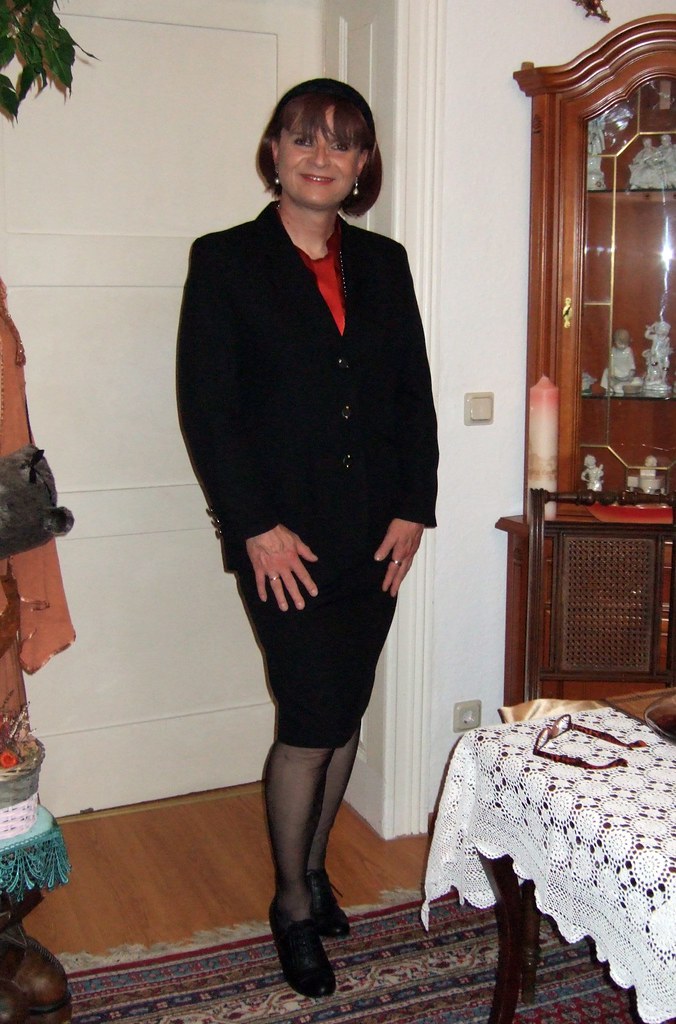 My wife´s skirtsuit