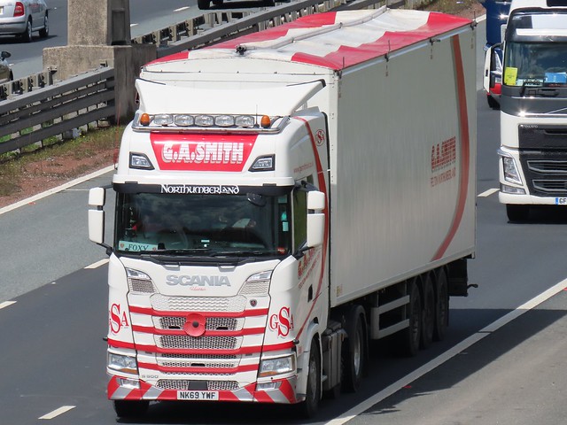 G A Smith, Scania S500 (NK69YWF) On The A1M Southbound