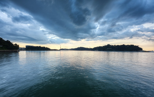 Attack of Sentosa Clouds by henriksundholm.com, Walking from Labrador Park to Keppel Bay in Singapore. That's Sentosa on the other side.landscape na