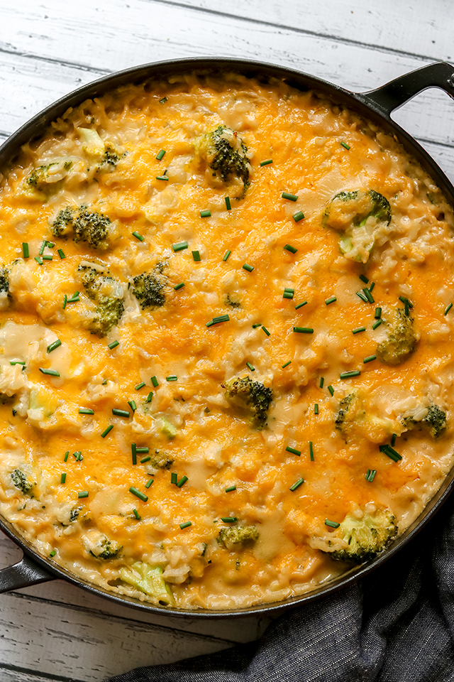 Cheesy Baked Broccoli and Cheddar Risotto