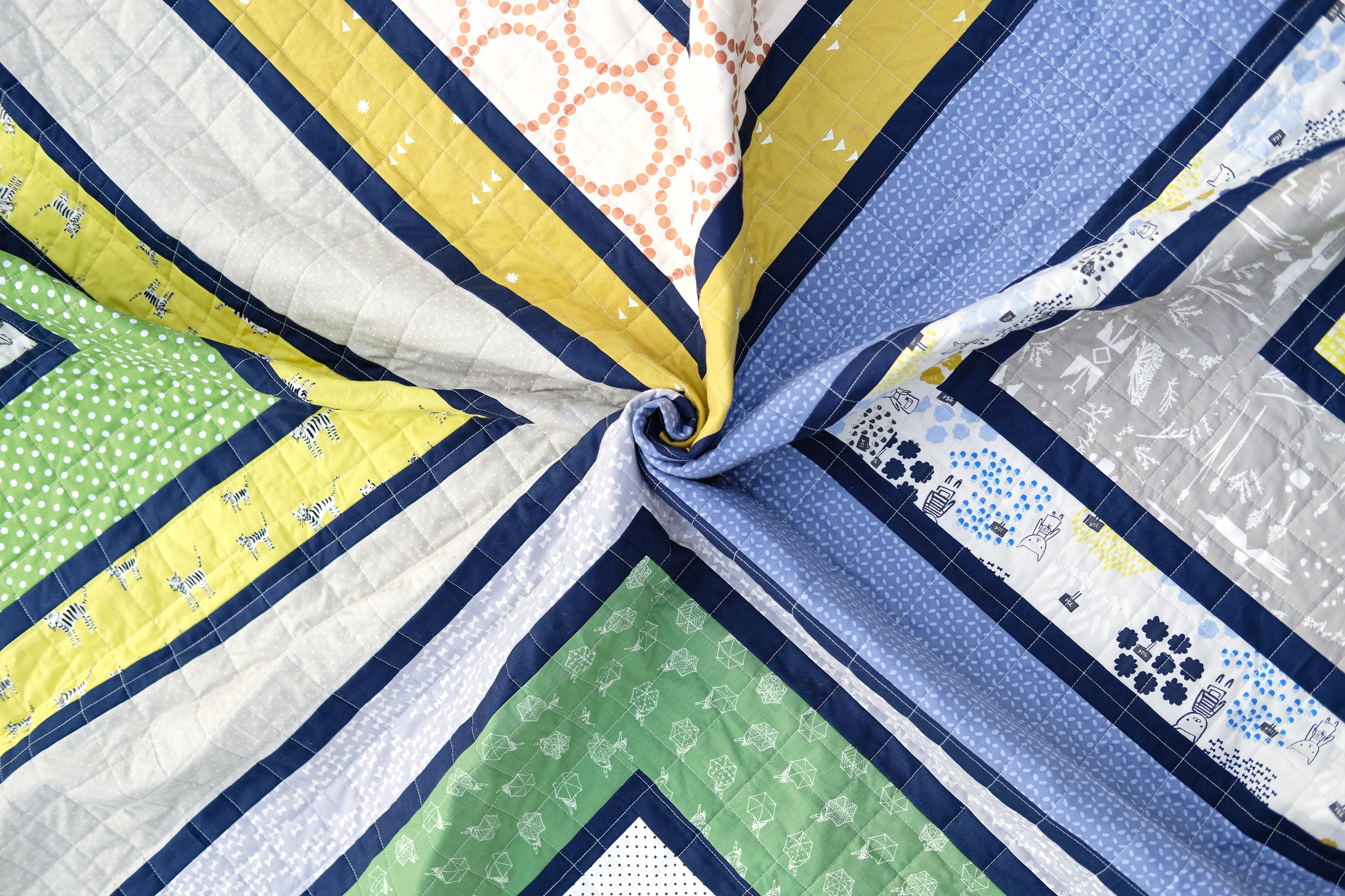 A Navy Sylvie Quilt - Kitchen Table Quilting