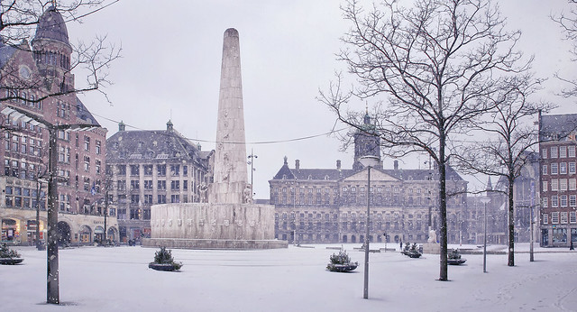 Fresh snow creates a tranquil world on Dam Square