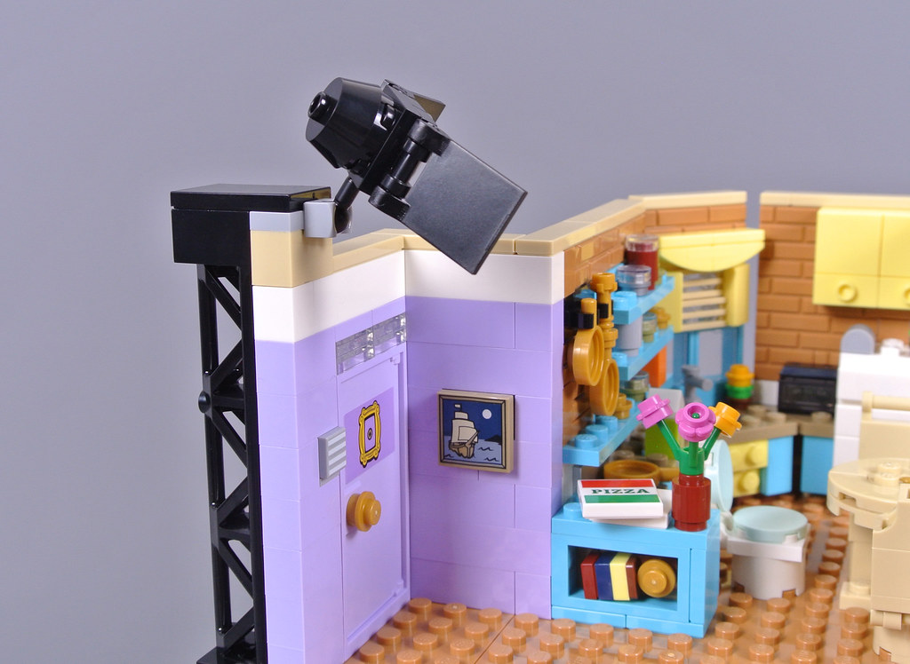 The FRIENDS Apartments in Lego - Monica's apartment 