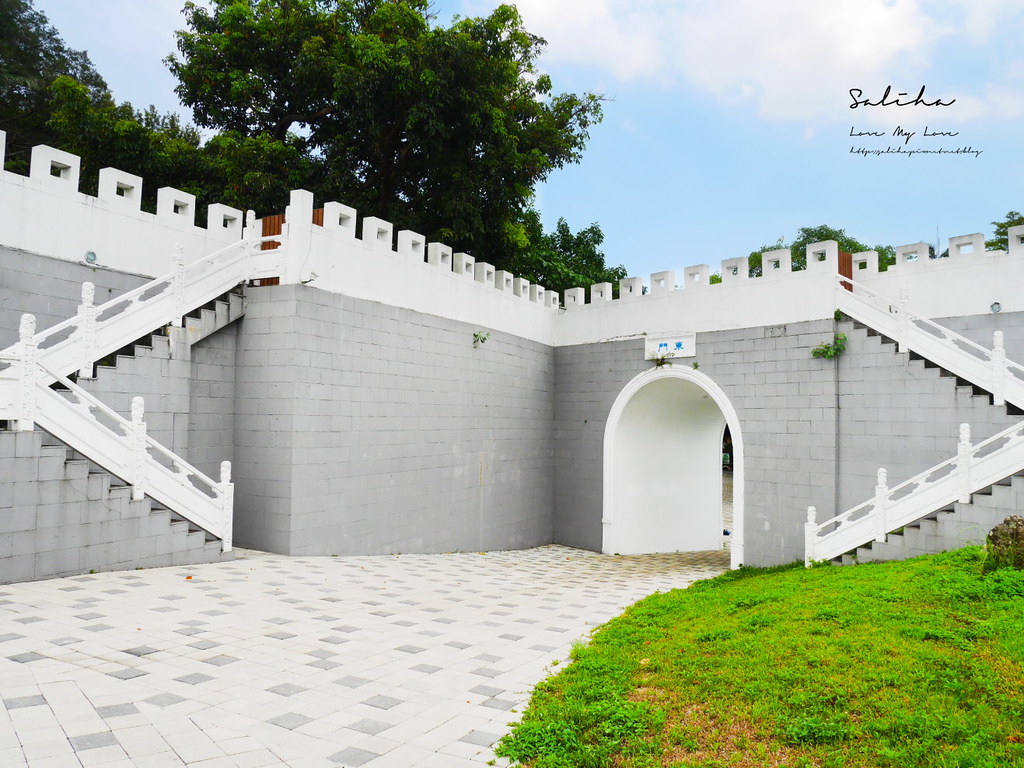 台北外拍畢業照婚紗照好拍台北IG景點推薦圓山遺址舊兒童樂園昨日世界 (2)