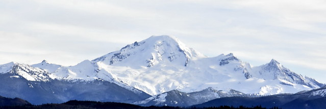 BEAUTIFUL MOUNT BAKER,  NORTH CASCADES IN SOUTHERN  B.C.