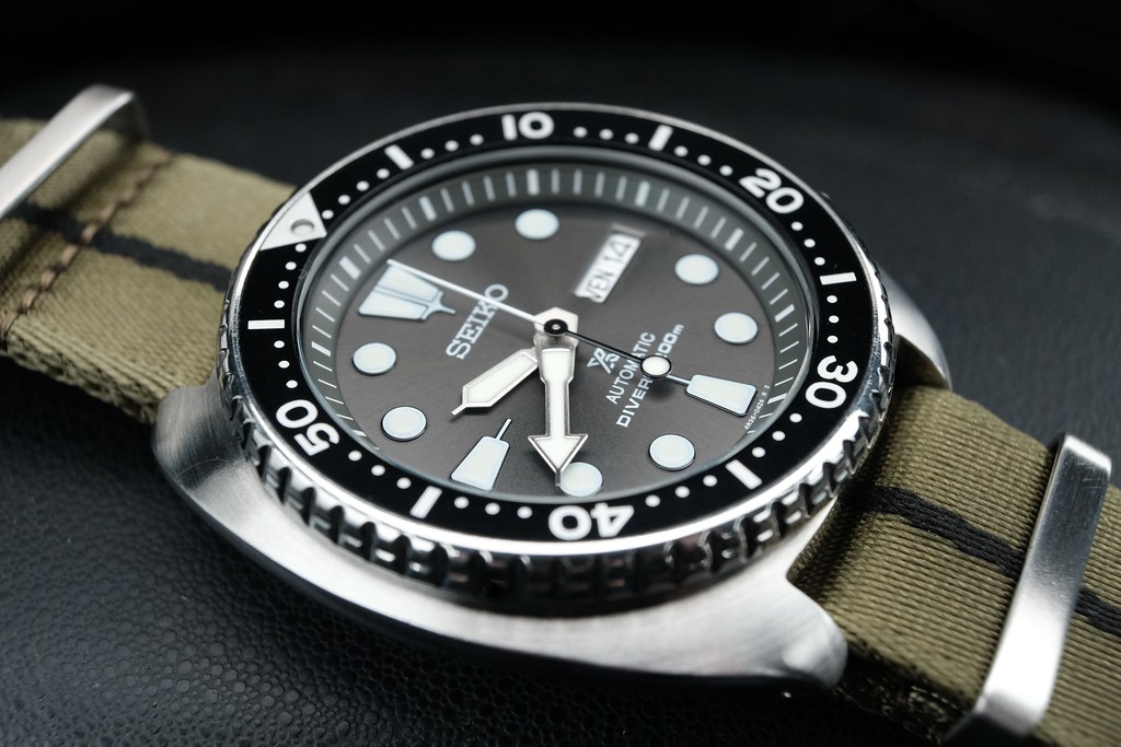 *** La Seiko du jour - vol. 18 *** - Page 2 51178327513_5b0efea512_b