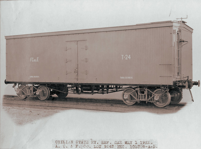Coche de carga de 1922, eran de color verde, de la Empresa de Ferrocarriles del Estado