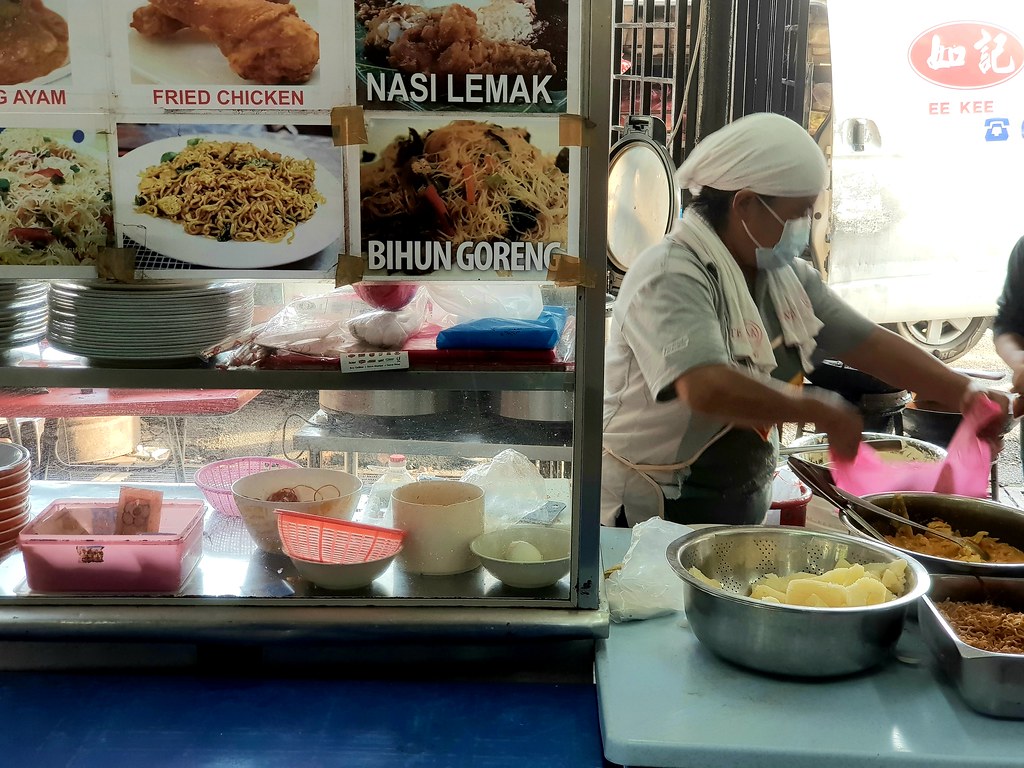 馬來椰漿飯配任當雞 Nasi Lemak Rendang Ayam rm$5.50 @ Twenty Eight Restaurant PJS10 Bandar Sunway