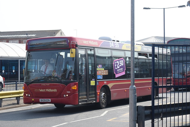 NXWM 1886 @ West Bromwich bus station