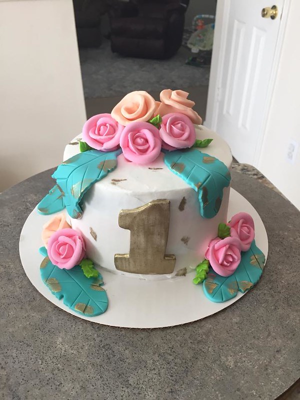Cake by Candyland Sweets