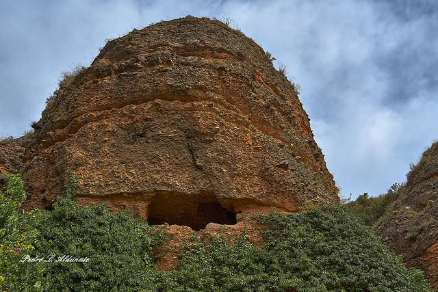 Cueva-en-Los Fayos