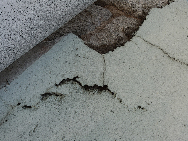 A19834 / broken surfaces on florida