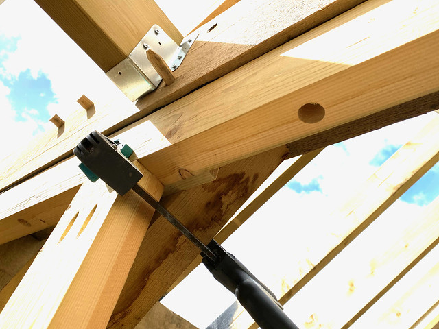 15mm spacer between the brace and the frame