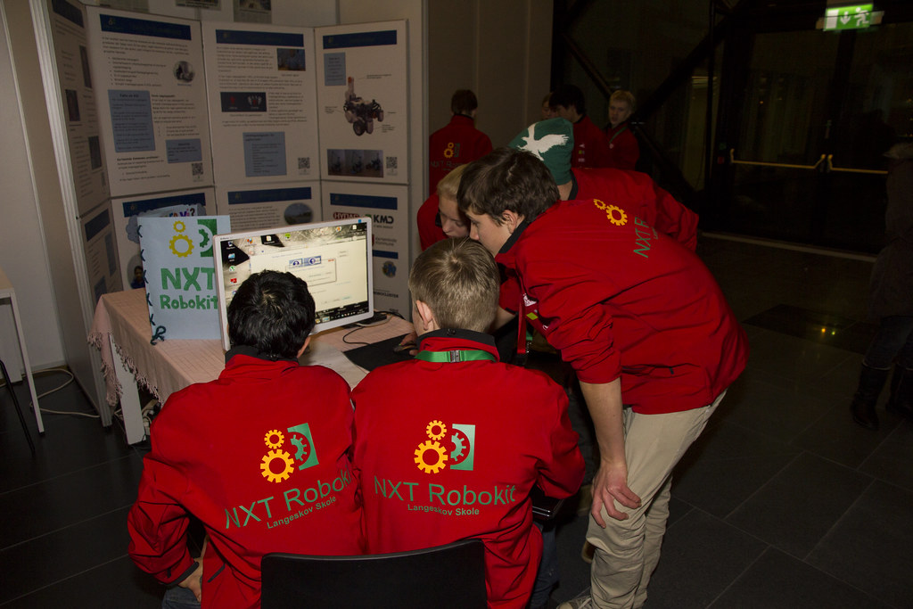 fll 33