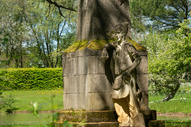 Gardener Statue