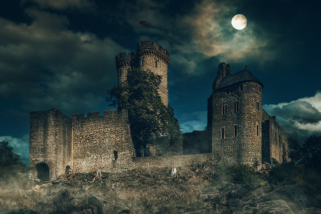 The old castle (Explore)