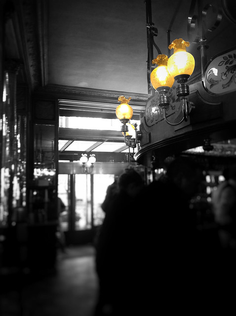 A cafè in Paris