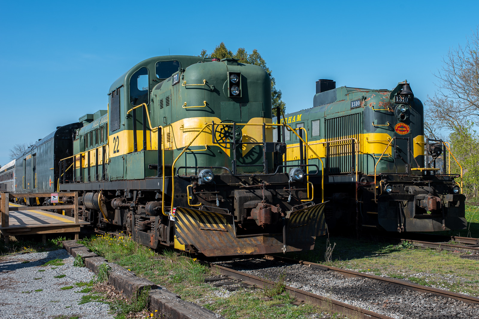 YDHR - Locomotives 22 & 1310