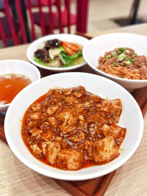 Chen’s Mapo Tofu Opens Second outlet at Star Vista
