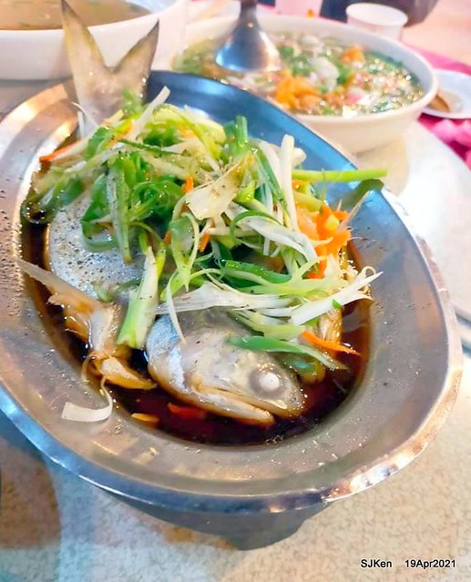 「988生猛海鮮餐廳」(Seafood restaurant), Keelung city,  Taiwan, Apr 19, 2021.