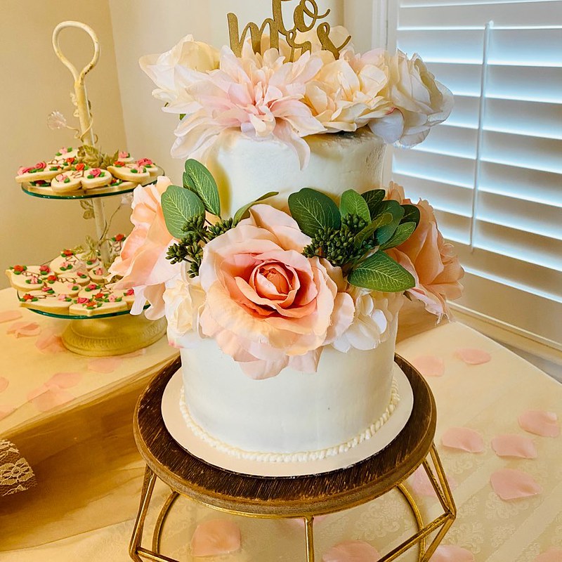 Cake by Rhonda B's Sweets & Treats