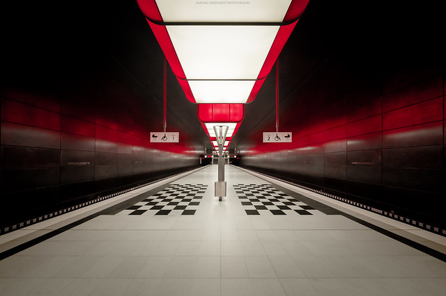 Hafencity Universität Metro RED