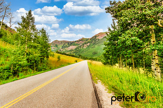 Roadway on the way to Maroon Bells near Aspen, Colorado