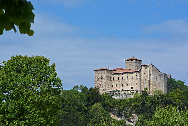 La Sentinella del Lago Maggiore ... Rocca di Angela